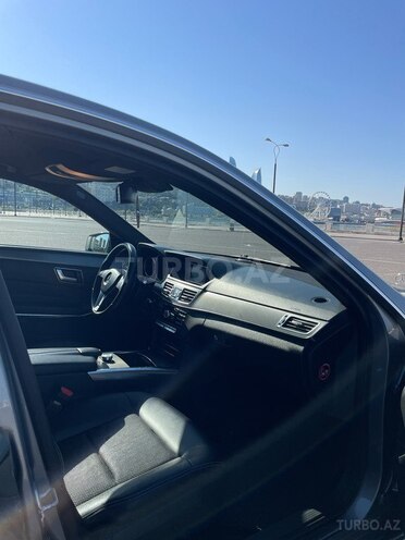 Mercedes E 220 2013, 256,000 km - 2.1 л - Bakı
