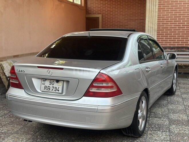 Mercedes C 240 2002, 200,000 km - 2.6 л - Bakı