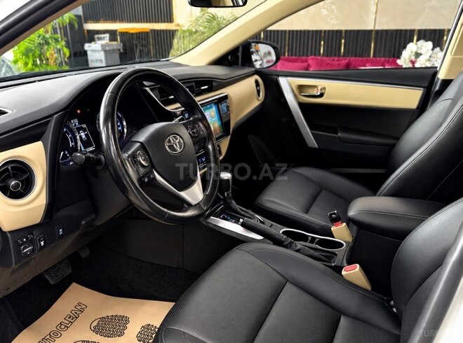 Toyota Corolla 2018, 113,000 km - 2.0 l - Bakı