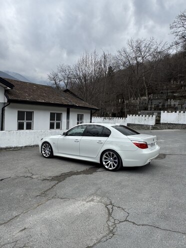BMW 525 2006, 156,000 km - 2.5 л - Bakı
