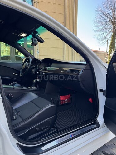 BMW 525 2006, 156,000 km - 2.5 л - Bakı