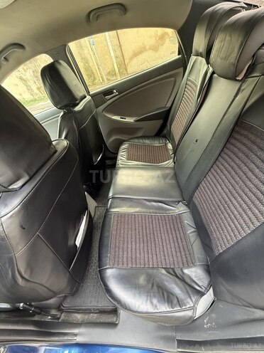 Hyundai Accent 2016, 220,480 km - 1.6 л - Bakı
