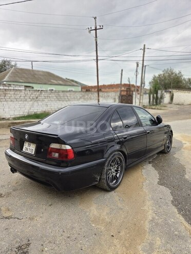BMW 525 2001, 326,000 km - 2.5 л - Bakı