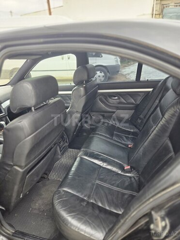 BMW 525 2001, 326,000 km - 2.5 л - Bakı