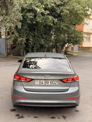 Hyundai Elantra 2017, 130,000 km - 2.0 л - Bakı