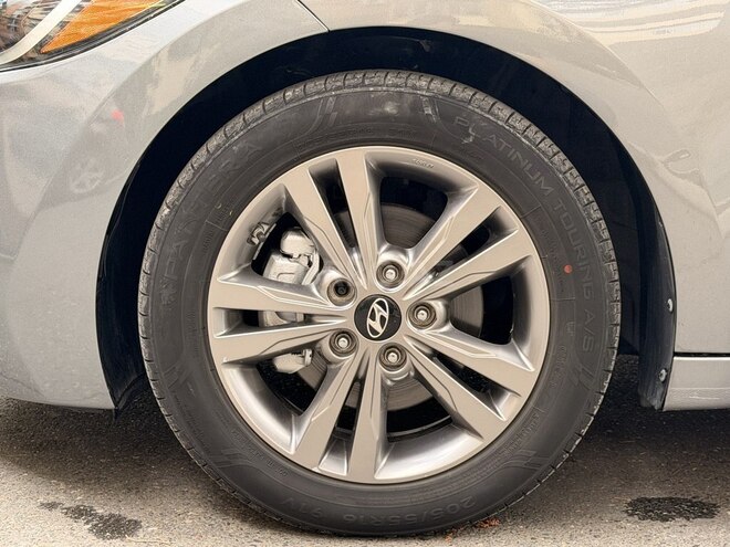Hyundai Elantra 2017, 130,000 km - 2.0 л - Bakı