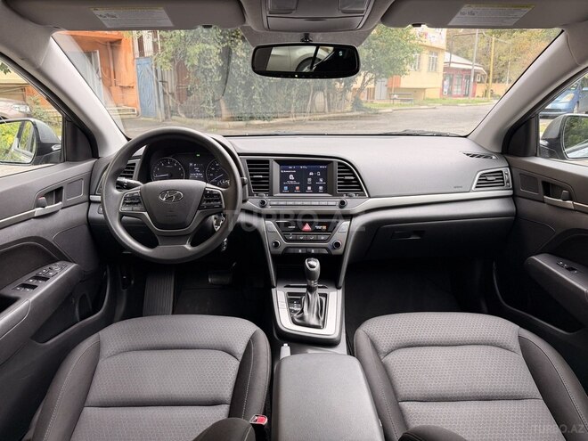Hyundai Elantra 2017, 130,000 km - 2.0 л - Bakı