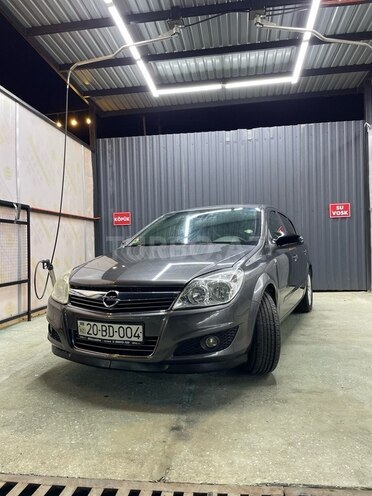 Opel Astra 2009, 250,000 km - 1.6 л - Gəncə
