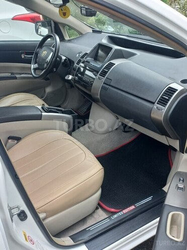 Toyota Prius 2008, 209,000 km - 1.5 л - Bakı