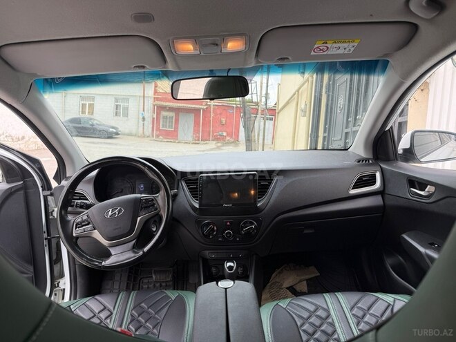Hyundai Accent 2019, 125,000 km - 1.6 л - Bakı