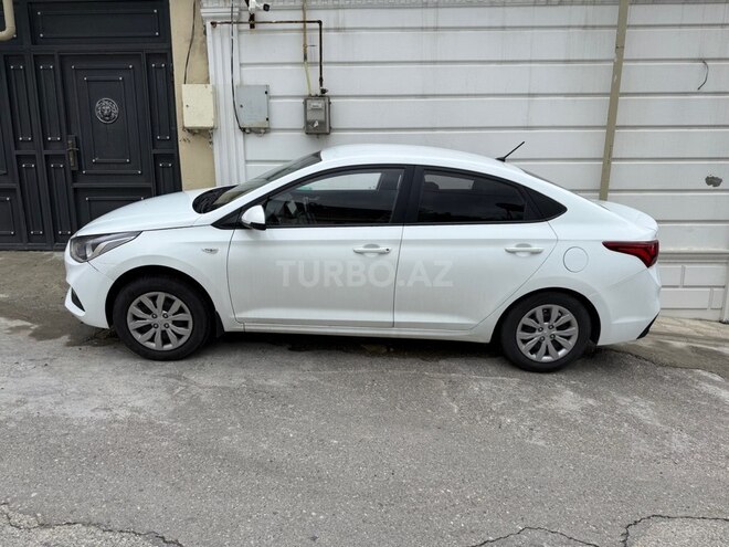 Hyundai Accent 2019, 125,000 km - 1.6 л - Bakı