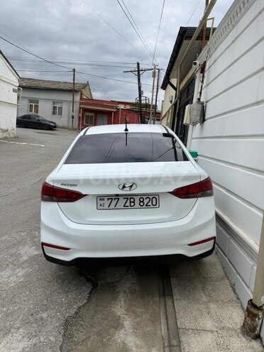 Hyundai Accent 2019, 125,000 km - 1.6 л - Bakı