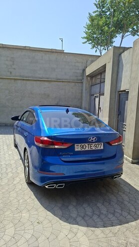 Hyundai Elantra 2017, 81,352 km - 2.0 л - Bakı