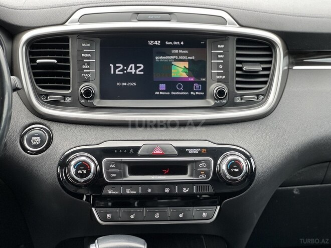 Kia Sorento 2018, 200,600 km - 2.0 л - Bakı