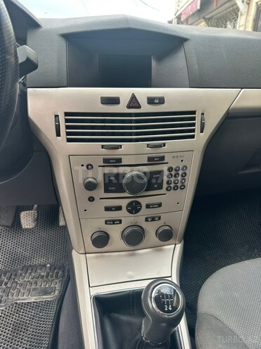 Opel Astra 2007, 268,000 km - 1.4 л - Bakı