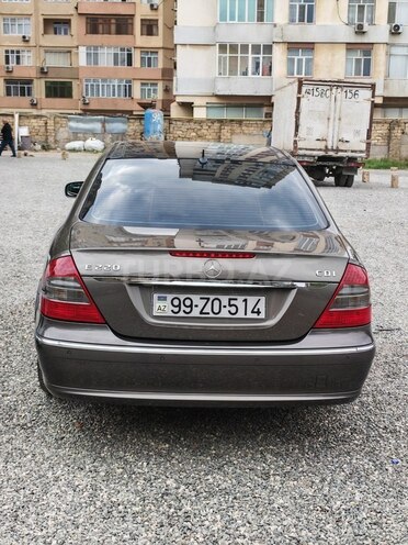 Mercedes E 220 2007, 366,779 km - 2.2 л - Bakı