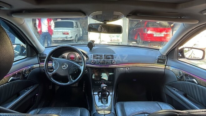 Mercedes E 320 2003, 330,000 km - 3.2 л - Ağdaş
