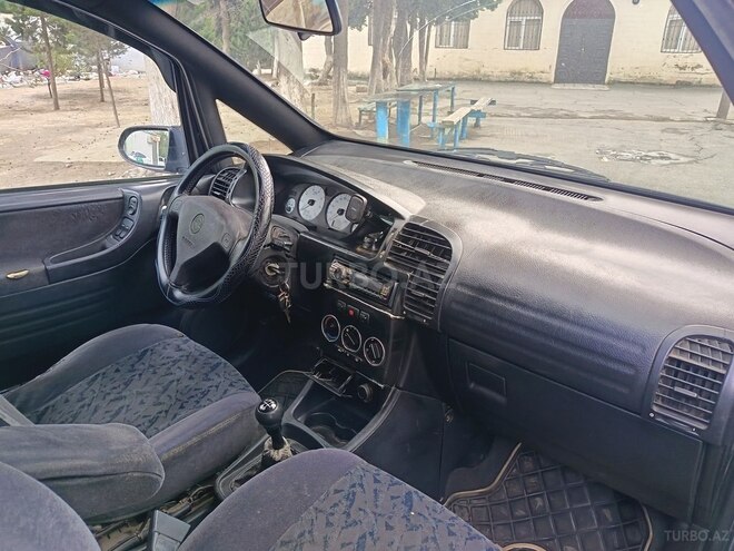 Opel Zafira 1999, 277,423 km - 1.6 l - Sumqayıt