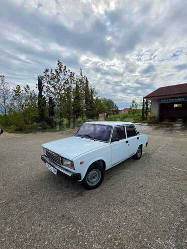 LADA (VAZ) 2107 2008, 15,513 km - 1.6 l - Salyan
