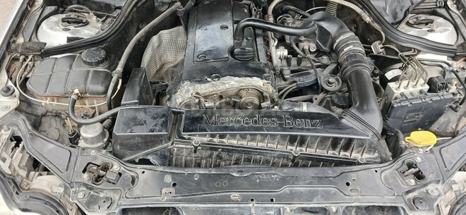 Mercedes C 180 2001, 372,000 km - 2.0 l - Bakı