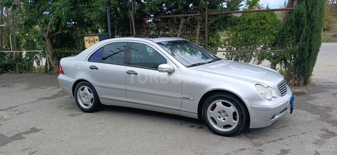 Mercedes C 180 2001, 372,000 km - 2.0 l - Bakı