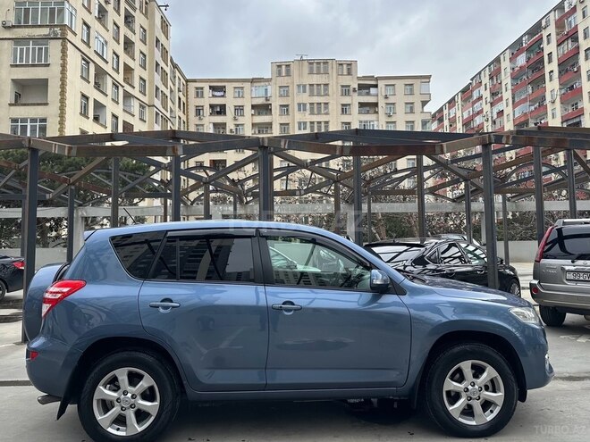 Toyota RAV4 2011, 115,000 km - 2.0 л - Bakı