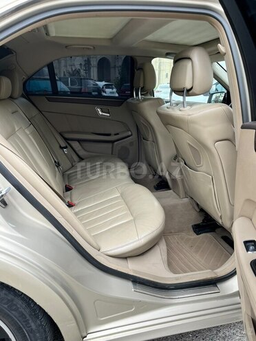 Mercedes E 220 2010, 280,000 km - 2.1 л - Bakı