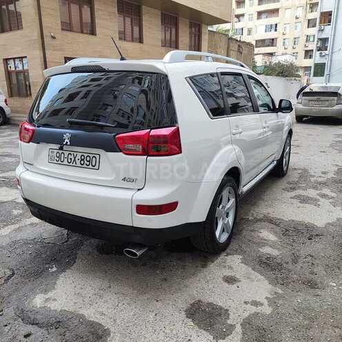 Peugeot  2009, 330,000 km - 2.4 l - Bakı