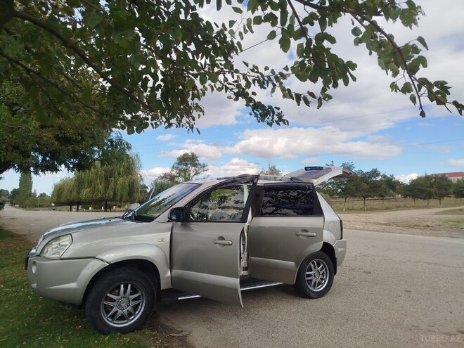 Hyundai Tucson 2007, 162,000 km - 2.0 л - Qusar