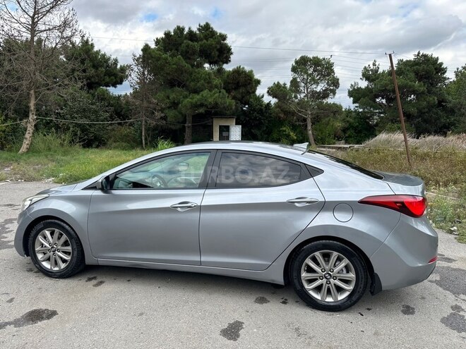 Hyundai Elantra 2015, 273,094 km - 1.8 л - Bakı
