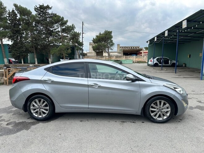Hyundai Elantra 2015, 273,094 km - 1.8 л - Bakı