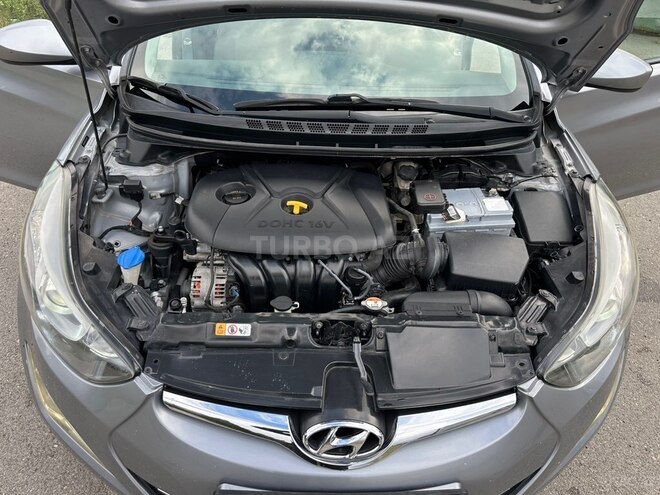 Hyundai Elantra 2015, 273,094 km - 1.8 л - Bakı