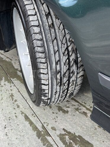 BMW 528 1999, 300,000 km - 2.8 л - Bakı