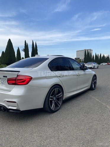 BMW 330 2016, 210,000 km - 2.0 l - Gəncə