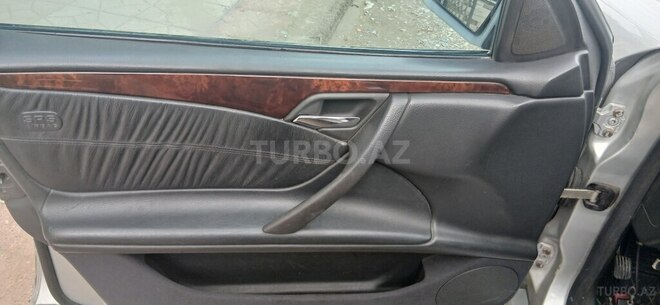 Mercedes E 230 1996, 321,552 km - 2.3 л - Xırdalan