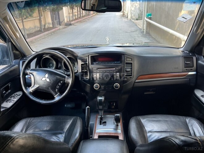 Mitsubishi Pajero 2007, 242,000 km - 3.0 л - Bakı