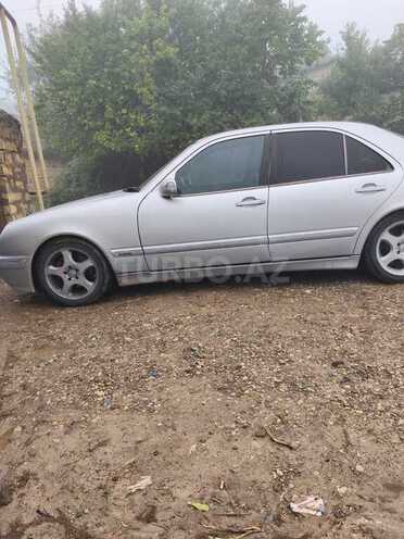 Mercedes E 270 2001, 450,000 km - 2.7 л - Bakı