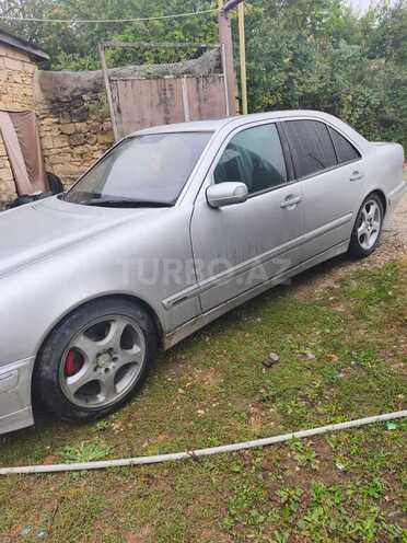 Mercedes E 270 2001, 450,000 km - 2.7 л - Bakı