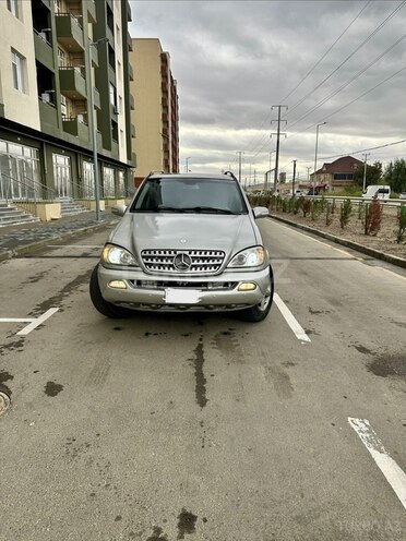 Mercedes ML 320 2003, 267,000 km - 3.2 l - Bakı