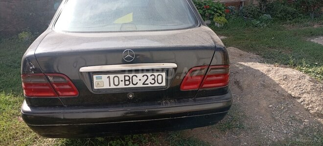 Mercedes E 230 1997, 100,000 km - 2.3 l - Füzuli