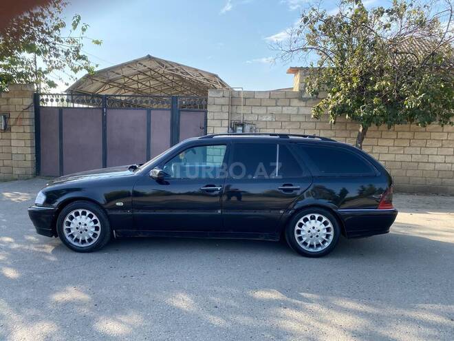 Mercedes C 220 1999, 580,000 km - 2.2 л - Sabirabad