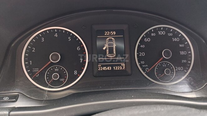 Volkswagen Tiguan 2010, 224,000 km - 2.0 л - Bakı