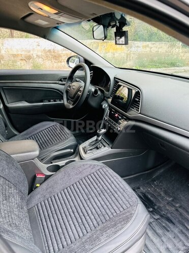 Hyundai Avante 2016, 192,000 km - 1.6 л - Bakı