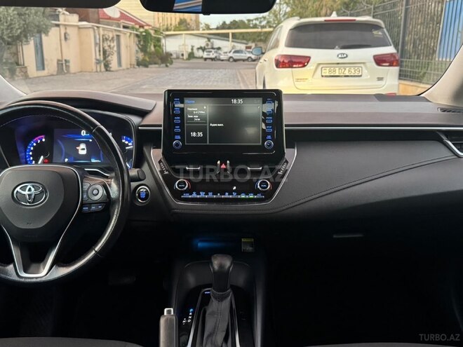 Toyota Corolla 2019, 100,000 km - 1.6 л - Bakı