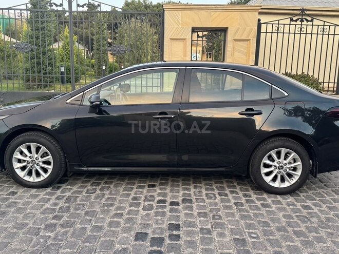 Toyota Corolla 2019, 100,000 km - 1.6 л - Bakı