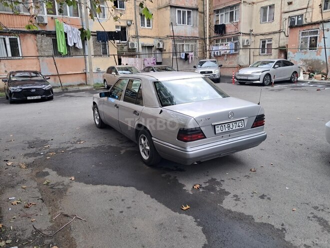 Mercedes E 220 1995, 764,000 km - 2.2 л - Xırdalan
