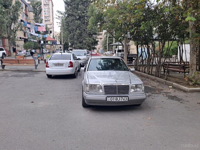 Mercedes E 220 1995, 764,000 km - 2.2 л - Xırdalan