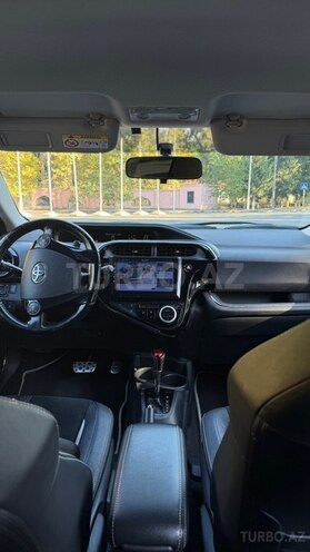 Toyota Aqua 2015, 117,000 km - 1.5 л - Mingəçevir