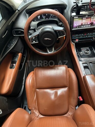 Jaguar XE 2018, 118,000 km - 2.0 l - Bakı