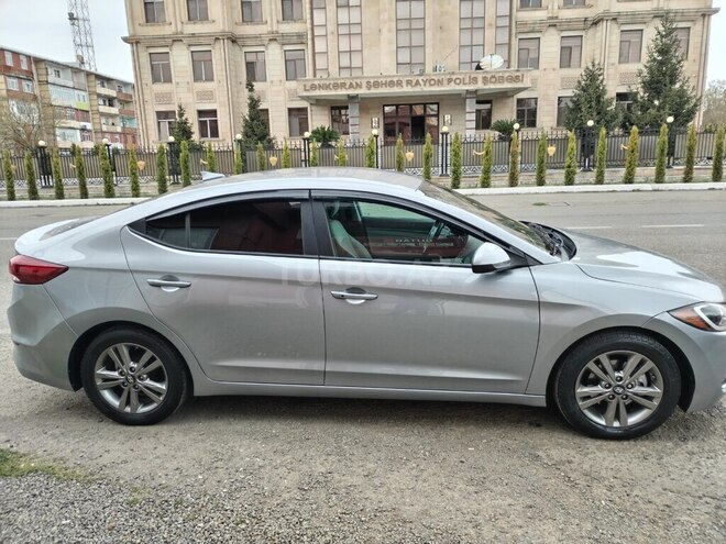 Hyundai Elantra 2016, 209,216 km - 2.0 л - Lənkəran
